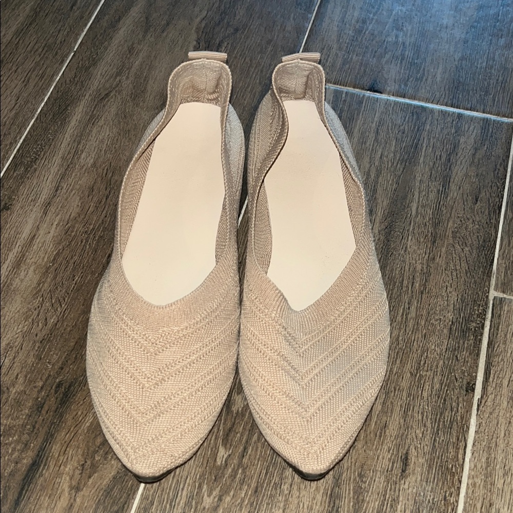 Pointed Knit Slip-On Flats in Light Beige